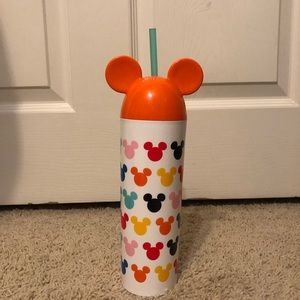 Mickey cup with straw